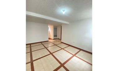 SE ARRIENDA APARTAMENTO SEGUNDO PISO BARRIO ENTRE RIOS TULU VALLE.