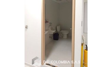 VENTA DE LOCAL B-12 - CENTRO COMERCIAL TERREROS - SOACHA