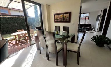 Vendo casa independiente con zona verde privada