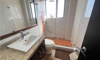 Vendo casa independiente con zona verde privada