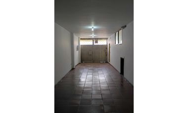 CASA BODEGA - OFICINAS BARRIO SAN FELIPE, BOGOTA