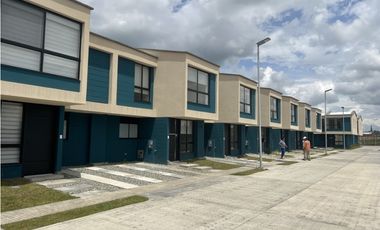 VENTA CASA EN CONJUNTO CERRADO EN LA TEBAIDA QUINDIO