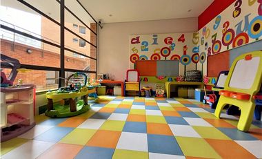 SE ARRIENDA APARTAMENTO EN CHICÓ VIRREY