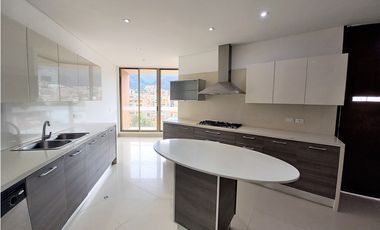 SE ARRIENDA APARTAMENTO EN CHICÓ VIRREY