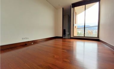 SE ARRIENDA APARTAMENTO EN CHICÓ VIRREY