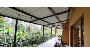 Casalote campestre de 2500 M2 en 799 mill a 3 MIN de La gran vía