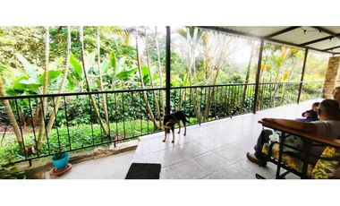 Casalote campestre de 2500 M2 en 799 mill a 3 MIN de La gran vía