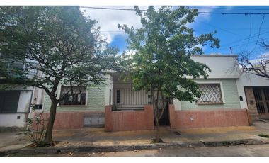 Alquilo Monoambiente Bº Alberdi calle El Chaco 274 SIN EXPENSAS