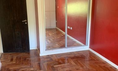 Casa en alquiler en Ramos Mejia Sur