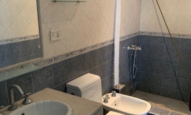 Casa en alquiler en Ramos Mejia Sur