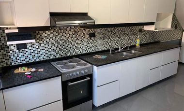 Casa en alquiler en Ramos Mejia Sur