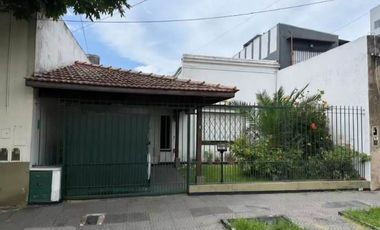 Casa en venta en Quilmes Este