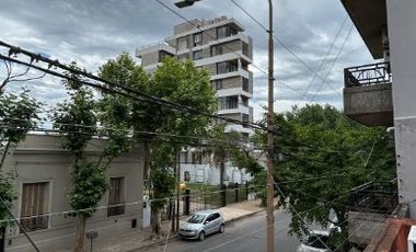 Casa en venta en Quilmes Centro