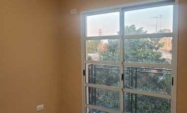 Departamento en alquiler en Isidro Casanova