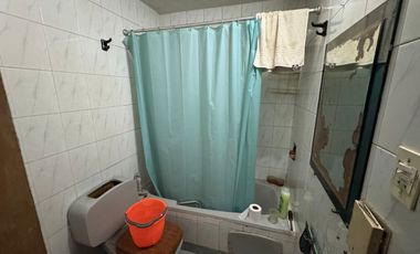 VENTA PH 5 AMBIENTES PATIO LAVADERO BARRACAS