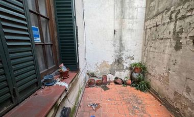 VENTA PH 5 AMBIENTES PATIO LAVADERO BARRACAS