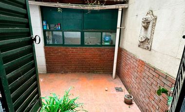 VENTA PH 5 AMBIENTES PATIO LAVADERO BARRACAS