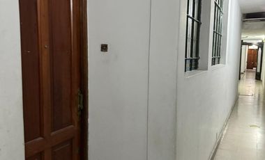 VENTA PH 5 AMBIENTES PATIO LAVADERO BARRACAS