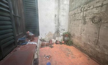 VENTA PH 5 AMBIENTES PATIO LAVADERO BARRACAS