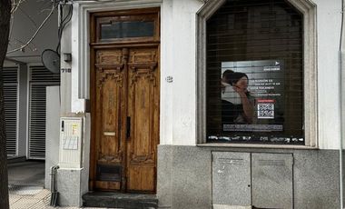 VENTA PH 5 AMBIENTES PATIO LAVADERO BARRACAS