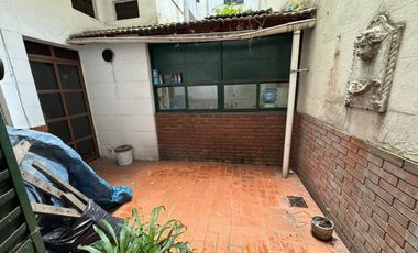 VENTA PH 5 AMBIENTES PATIO LAVADERO BARRACAS