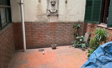 VENTA PH 5 AMBIENTES PATIO LAVADERO BARRACAS
