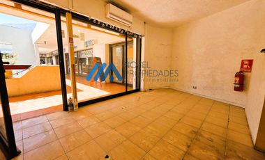 Local comercial en arriendo en LA REINA
