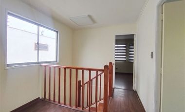 Casa en Arriendo en Espléndida Casa Independiente en Fundo el Carmen