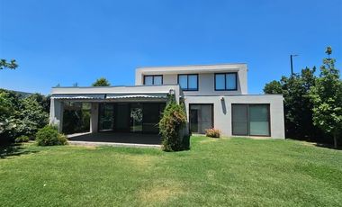 Casa en Venta en Santa Elena de Chicureo