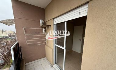 Departamento 3 ambientes en alquiler c/ cochera doble en Villa Luzuriaga