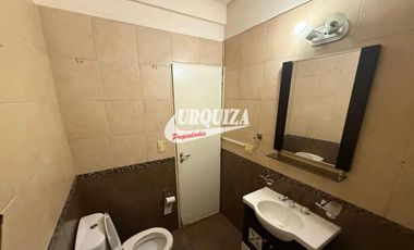 Departamento 3 ambientes en alquiler c/ cochera doble en Villa Luzuriaga