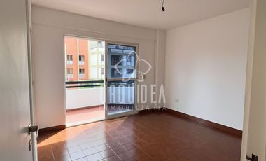 Departamento en alquiler c/ cochera en Centro