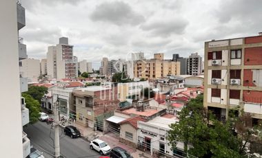 Departamento en alquiler c/ cochera en Centro