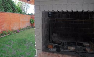 Venta casa Santa elena a media cuadra del mar 5amb