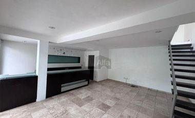 Casa sola en renta en Insurgentes Cuicuilco, Coyoacán, Ciudad de México