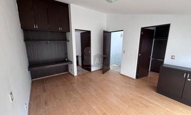 Casa sola en renta en Insurgentes Cuicuilco, Coyoacán, Ciudad de México