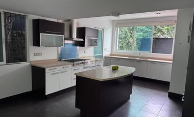 Casa sola en renta en Insurgentes Cuicuilco, Coyoacán, Ciudad de México