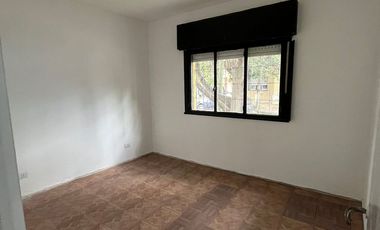 ALQUILER CASA 3 AMBIENTES