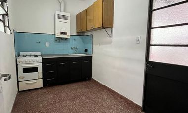 ALQUILER CASA 3 AMBIENTES