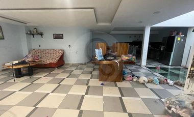 Edificio en venta en Simón Bolívar