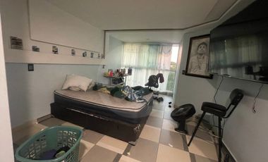 Edificio en venta en Simón Bolívar