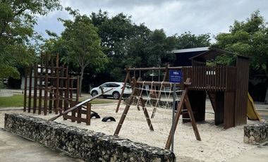 CASA EN VENTA EN PRIVADA JULIETA, PASEO NORTE, CUENTA CON PANELES SOLARES