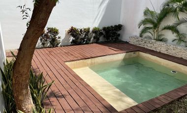 CASA EN RENTA EN PRIVADA JULIETA, PASEO NORTE, CUENTA CON PANELES SOLARES