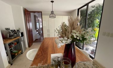 Casa en venta en la Herradura – doble terreno, jardín plano, gimnasio y loft