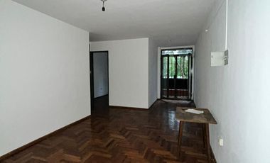 DEPTO - CENTRO - FRENTE A PASEO SOBREMONTE