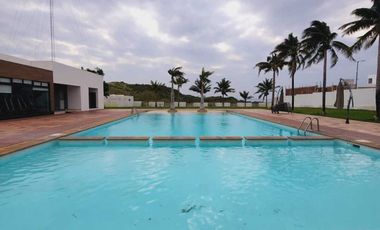 Casa en Venta LOMAS DE LA RIOJA /2 recámaras en planta baja