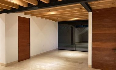 Valle de Bravo espectacular casa en venta y renta