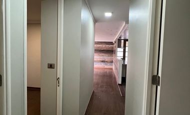 AMPLIO DEPARTAMENTO EN ARRIENDO