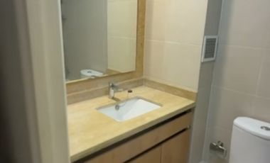 AMPLIO DEPARTAMENTO EN ARRIENDO