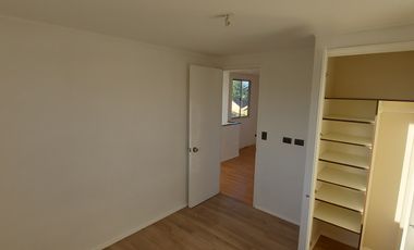 VENTA HERMOSA Y AMPLIA CASA 2 PISOS